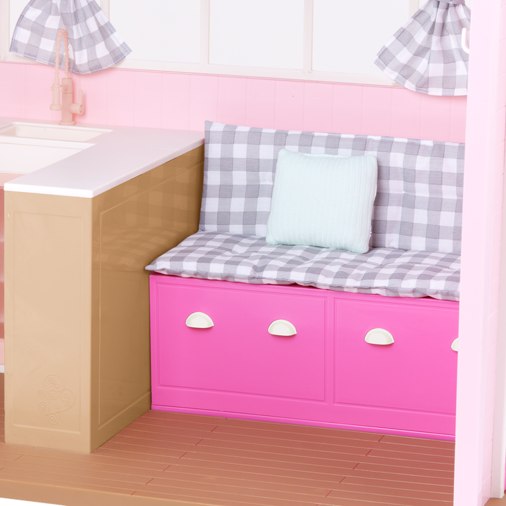 Our Generation Country House for 46 cm Dolls