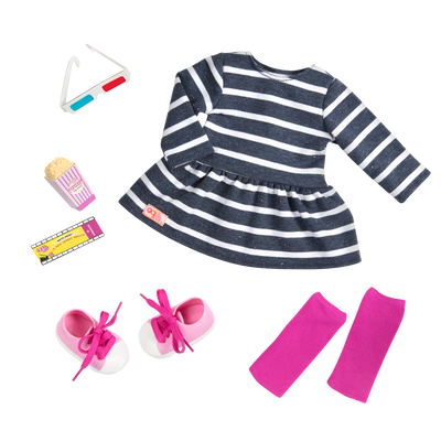 Outfit and cinema accessories for 18-inch doll