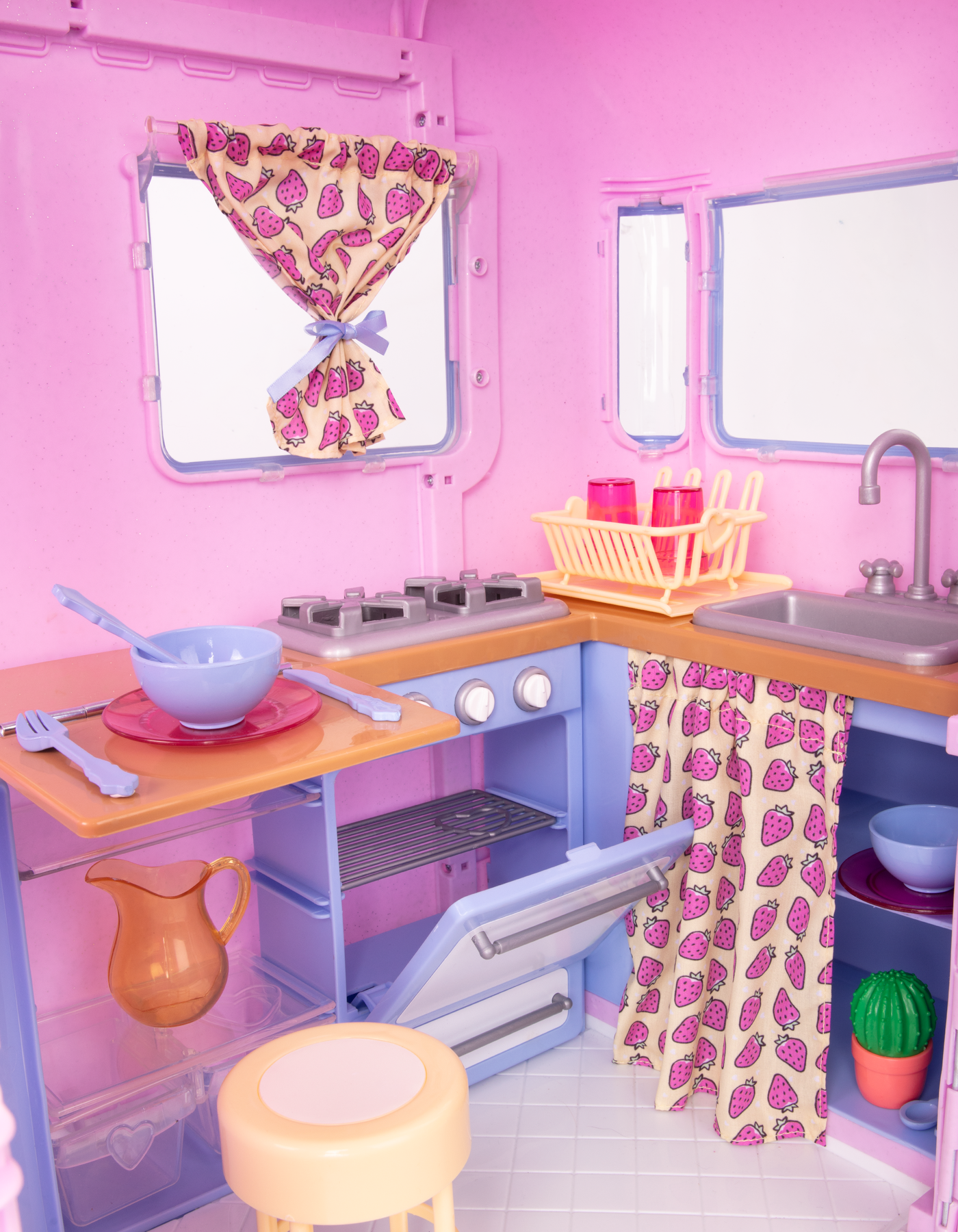 R.V. Seeing You Camper 18 Doll Playset Our Generation Our Generation Canada