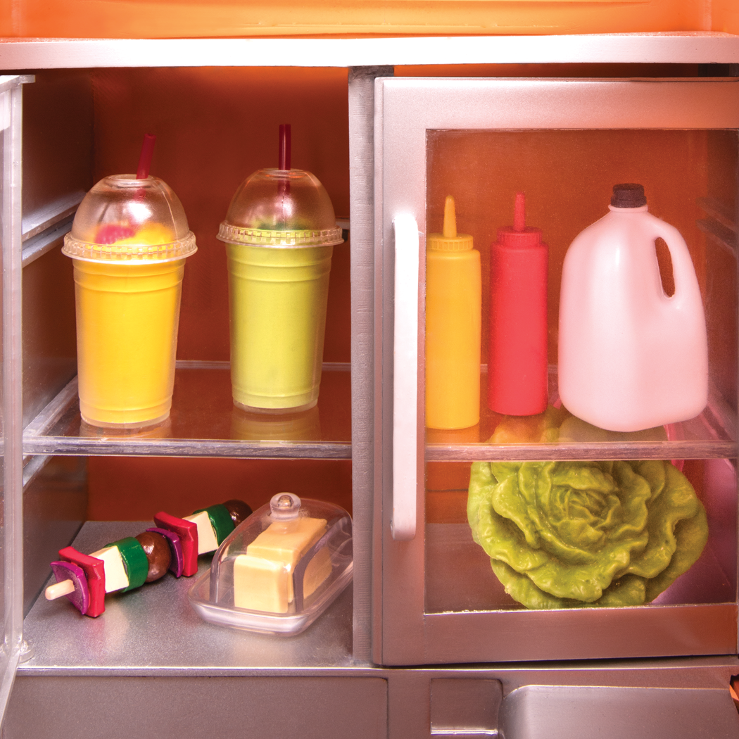 Barbie doll food truck shop